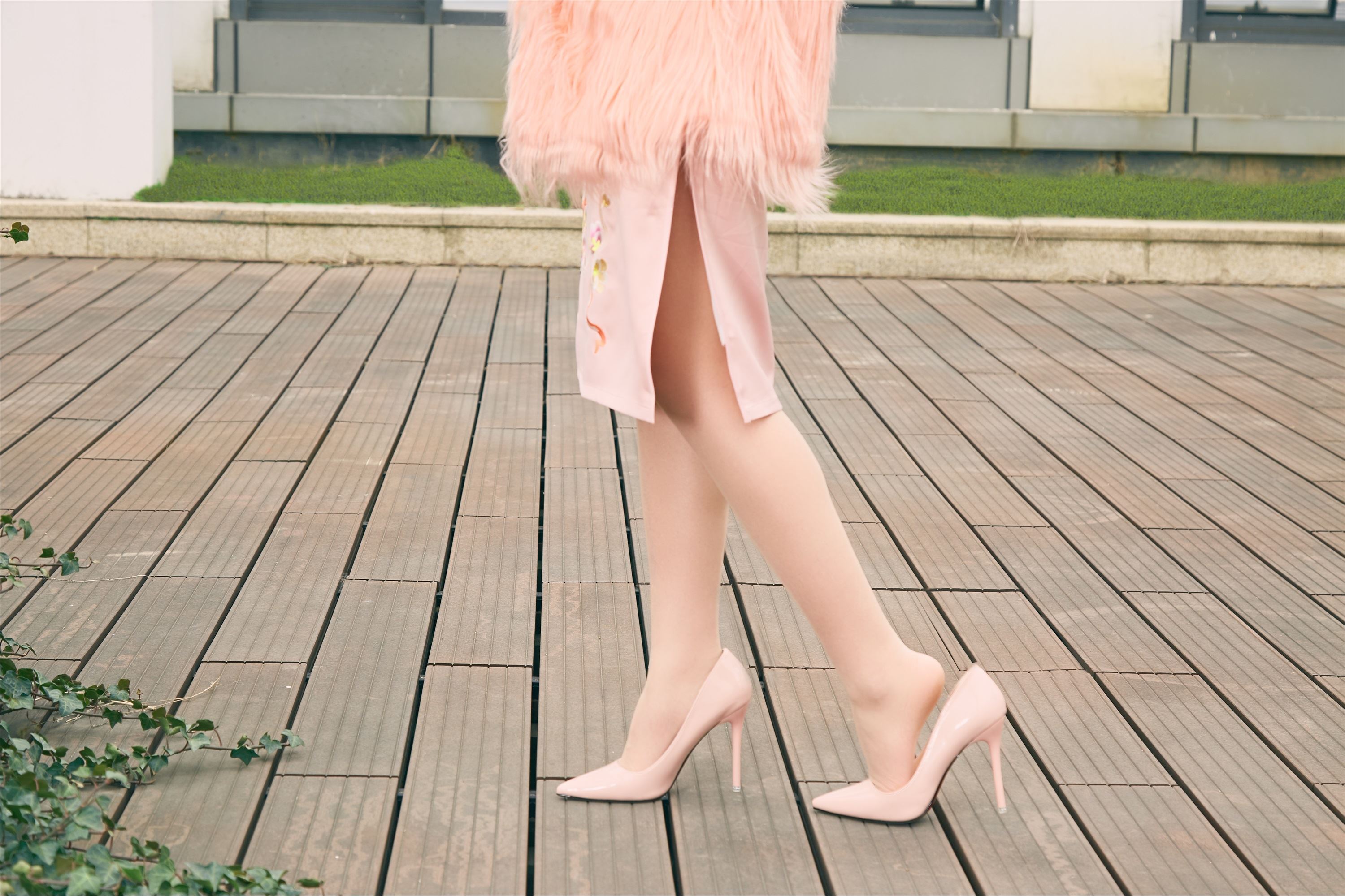 奈丝写真 NO.079 露露-捋捋被风吹乱的秀发